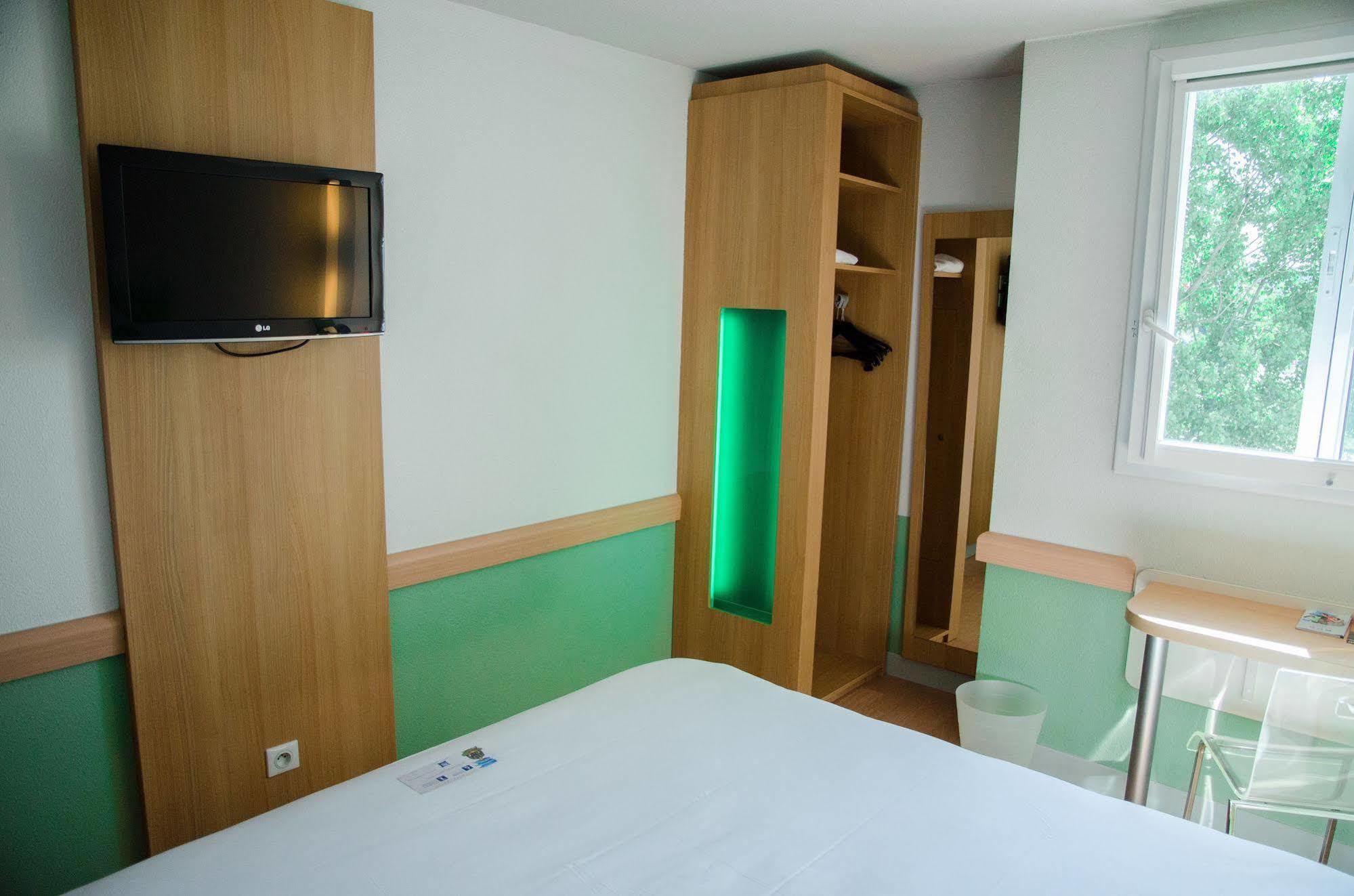 Ibis Budget Aeroport Le Bourget Garonor Le Blanc-Mesnil Εξωτερικό φωτογραφία